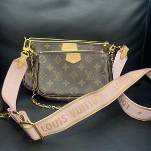 Louis Vuitton Multi Pochette Accessoires light pink